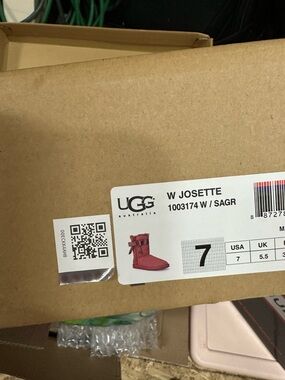 UGG W Josette Boots in Sangria Red with Bow Detail
